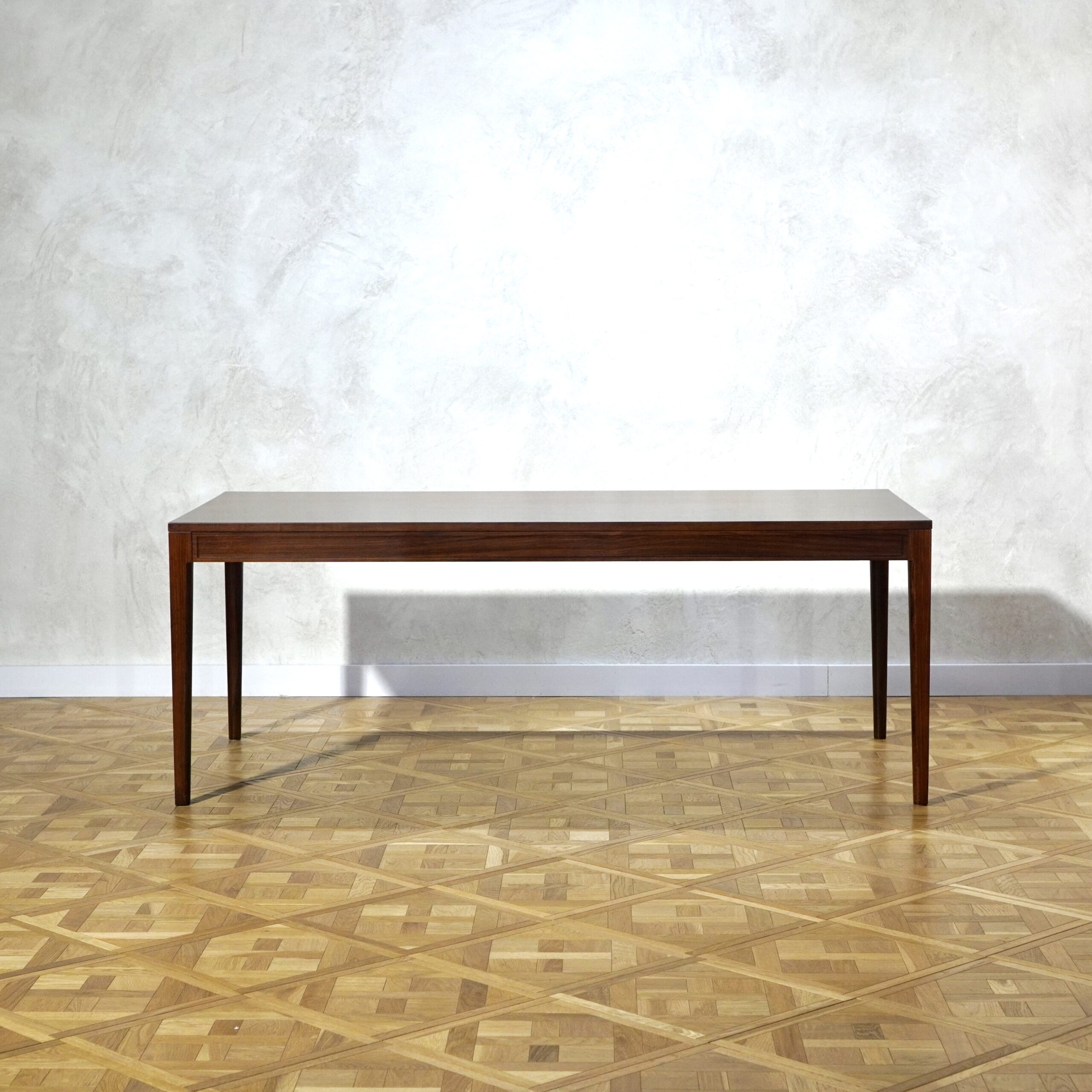 Finn Juhl Dipromat - MOTO FURNITURE 北欧家具 ウェグナー フィンユール