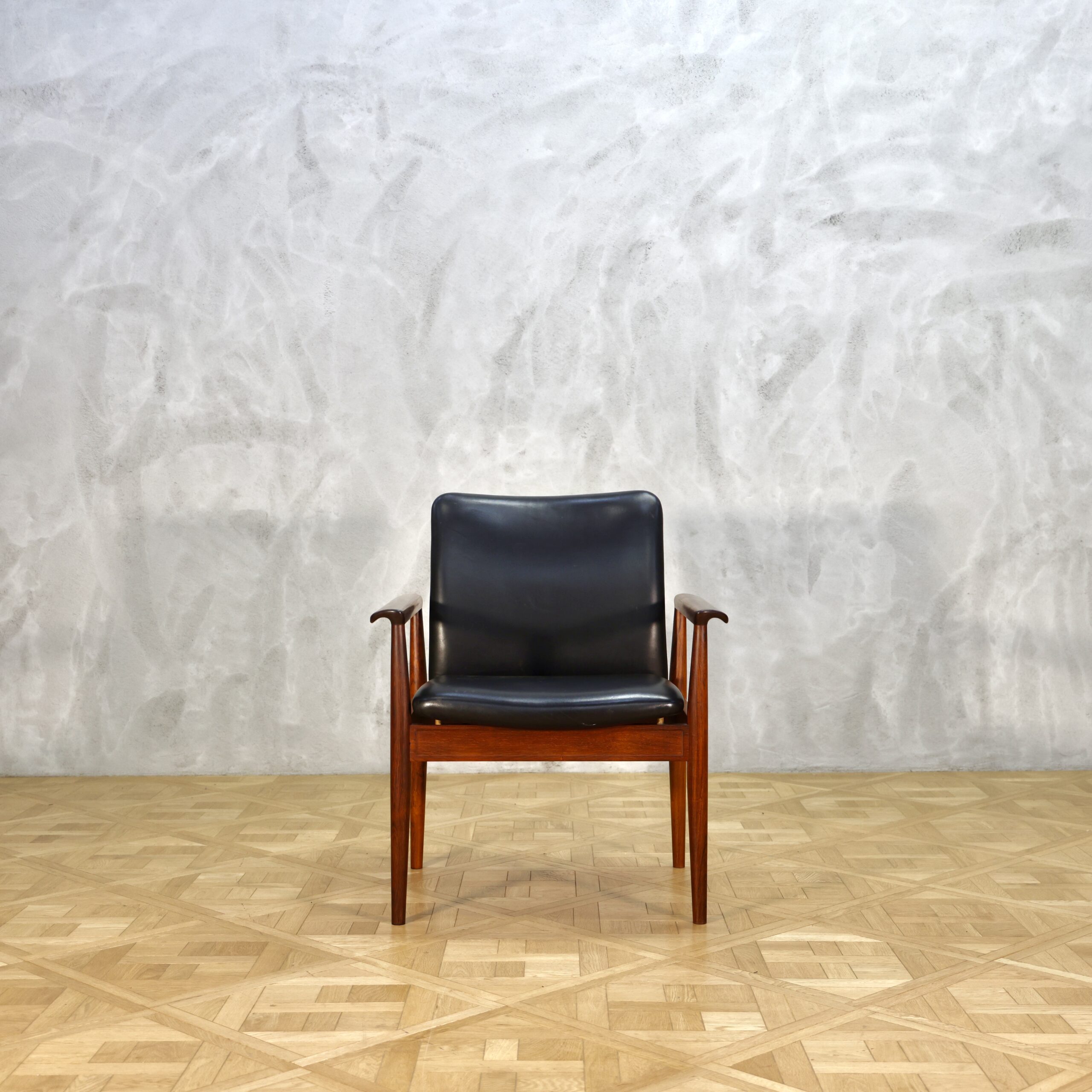 フィン・ユール　Finn Juhl　 Diplomat Chair Finn Juhl Diplomat Chair Rosewood - MOTO FURNITURE 北欧家具