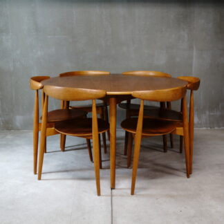 Wegner Dining Table and 6 Heart Chairs A