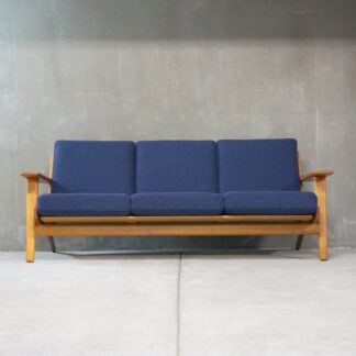 Hans J. Wegner GE290 3 Seater Blue