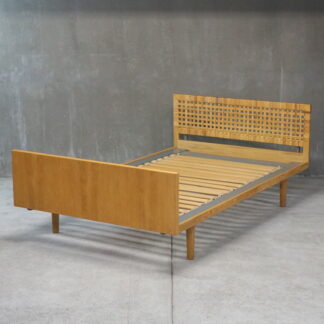 Hans J. Wegner GE705 Oak Bed Frame