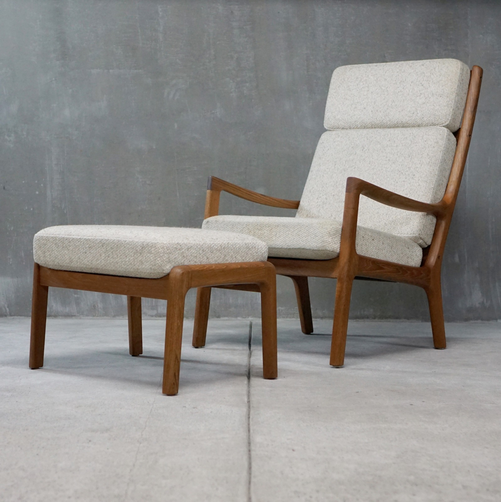 Ole Wanscher Senator Highback Lounge Chair with Ottoman - MOTO