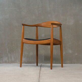 Hans J.Wegner The Chair JH 503
