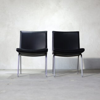 Hans J. Wegner Kastrup Chair Black Leather