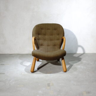 Philip Arctander Clam Chair
