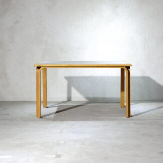 Rud Thygesen & Johnny Sorensen 2000 Series Table