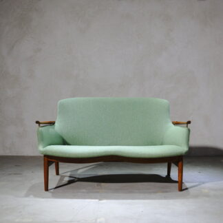 Finn Juhl NV53 Settee