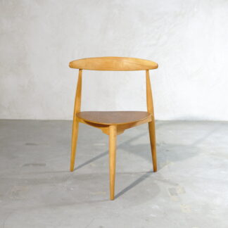 Hans J. Wegner Heart Chair