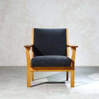 Hans J. Wegner GE181 Chair A
