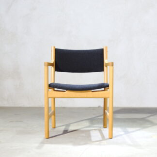 Hans J. Wegner JH250 Black Fabrick