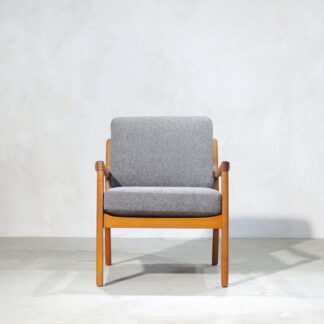 Ole Wanscher Model169 Gray Fabric