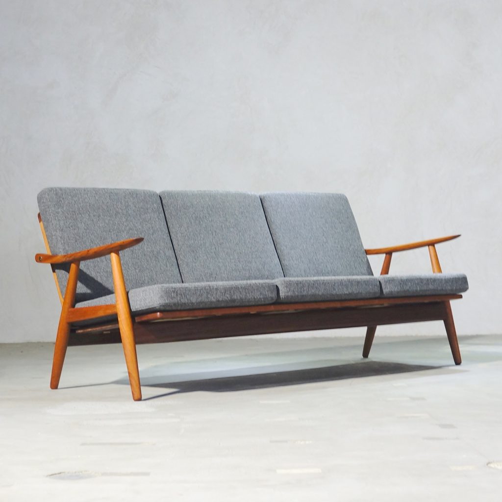 Hans J. Wegner GE270 3Seater Teak - MOTO FURNITURE 北欧家具