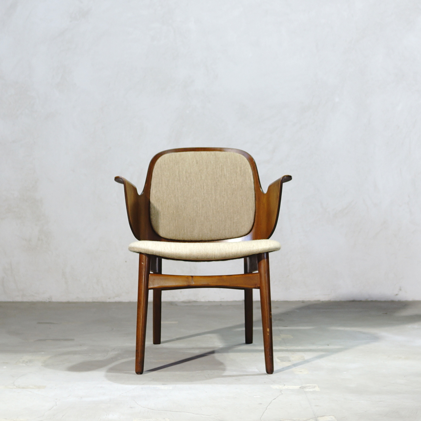 Hans Olsen Arm Chair (201803) - MOTO FURNITURE 北欧家具 ウェグナー