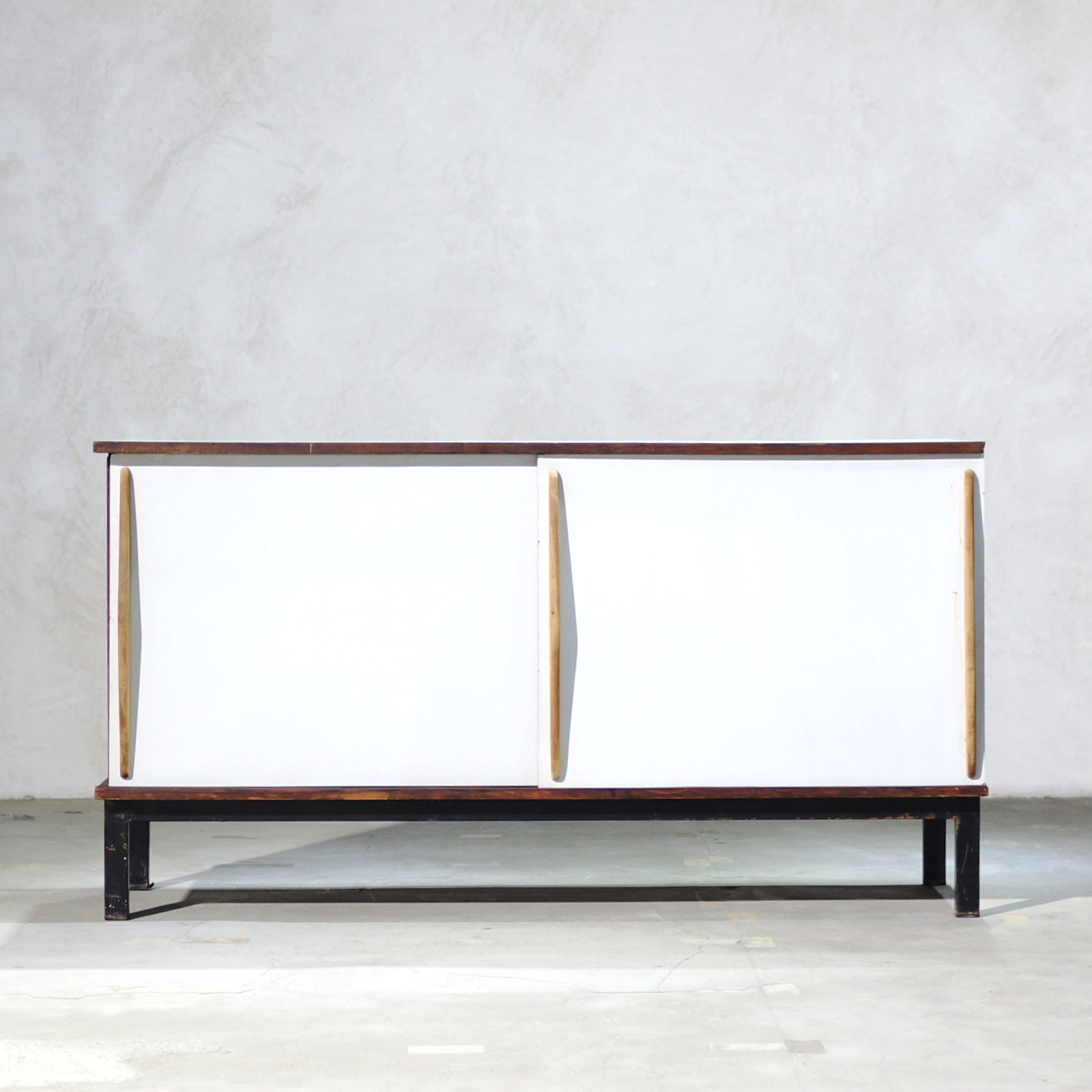 Charlotte Perriand Cansado Sideboard - MOTO FURNITURE 北欧家具 