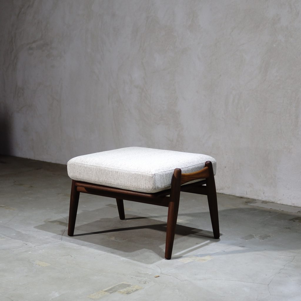 Hans J. Wegner GE240 GE260 GE270 Ottoman - MOTO FURNITURE 北欧家具