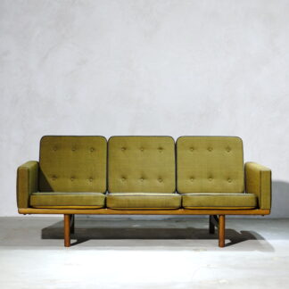 Hans J. Wegner GE235 Sofa 3 Seater Dark Oak (201811)