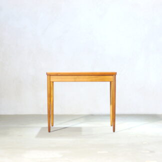 Hans J. Wegner AT306 Table