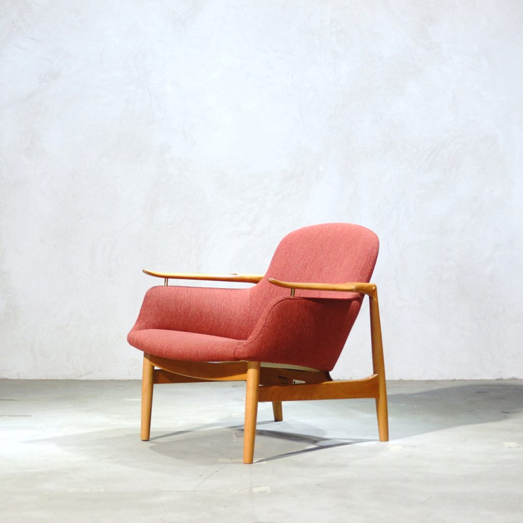 Finn Juhl Kitani FJ-01 - MOTO FURNITURE 北欧家具 ウェグナー