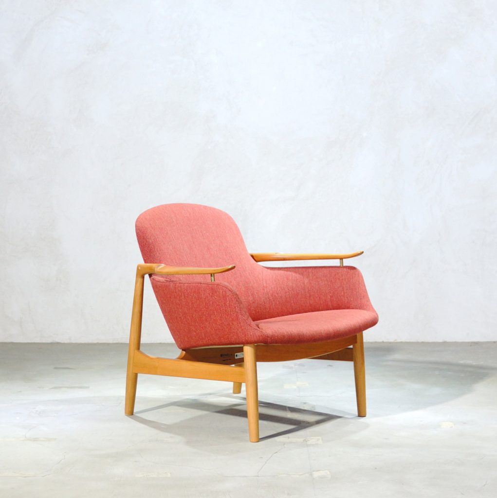 Finn Juhl Kitani FJ-01 - MOTO FURNITURE 北欧家具 ウェグナー