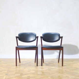 Kai Kristiansen Model 42 Chair Black Leather & Rosewood Set A