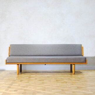 Hans J. Wegner GE258 Daybed Oak