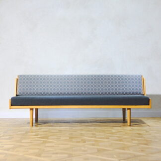 Hans J. Wegner GE258 Daybed Oak