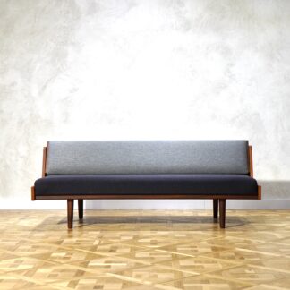 Hans J. Wegner GE258 Daybed Teak