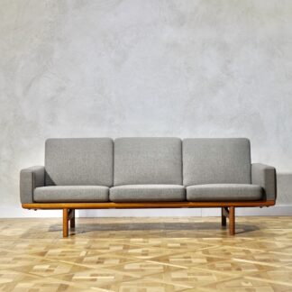Hans J. Wegner GE236 3 Seater Oak