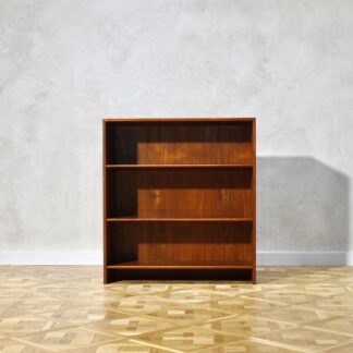 Hans J. Wegner RY Book Shelf Teak Low