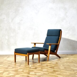Hans J. Wegner GE290 High Back Oak with Ottoman