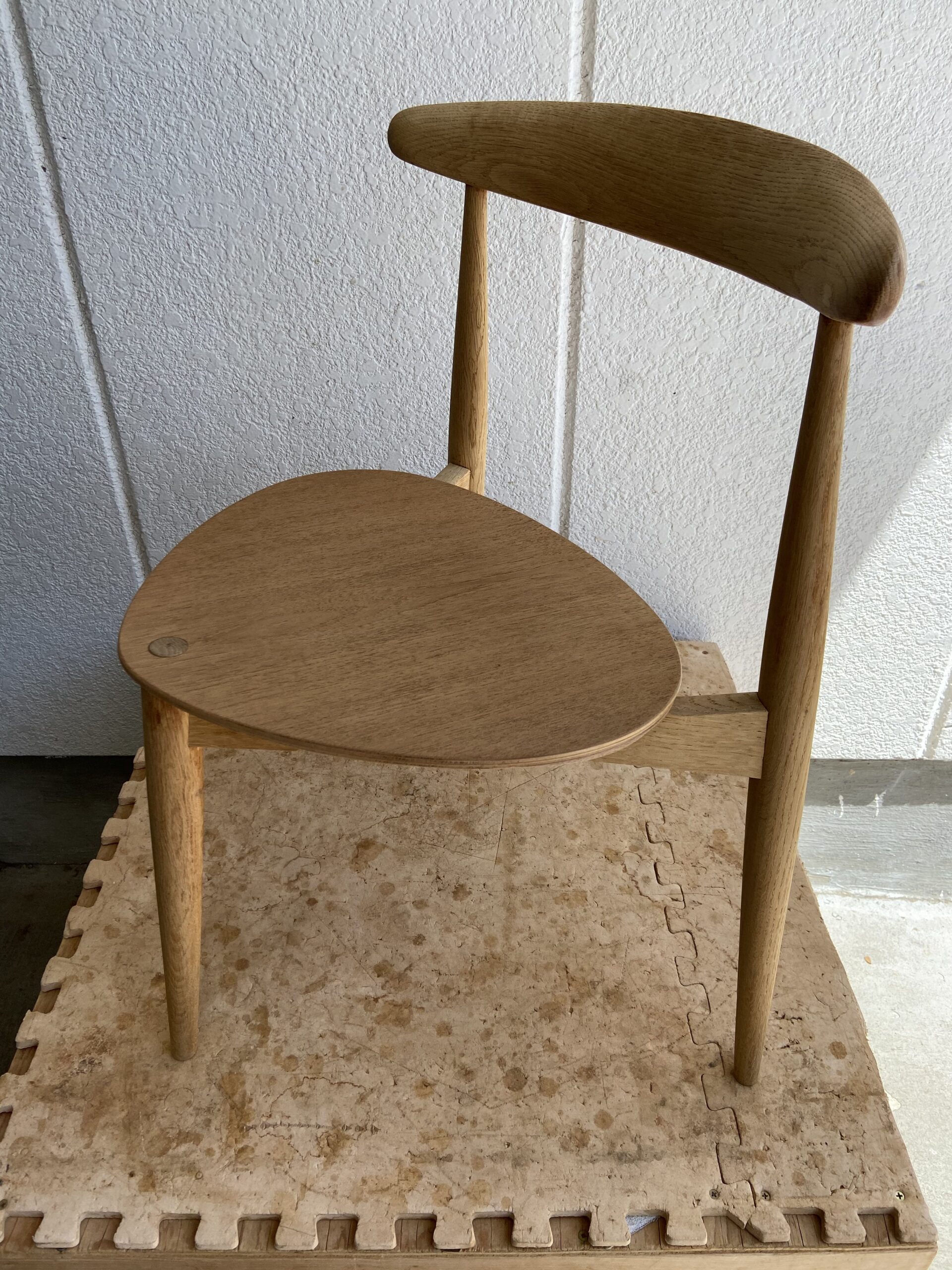 Hans J.Wegner(ウェグナー)　ハートチェア　サンディング