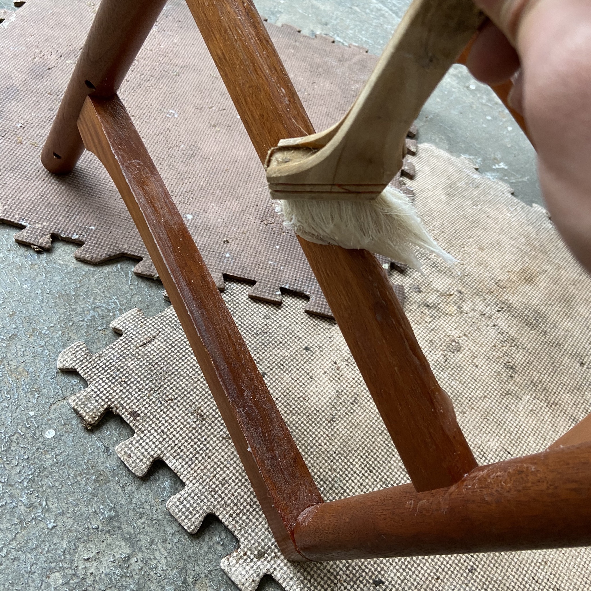 Hans J. Wegner（ウェグナー）　JH250 剥離