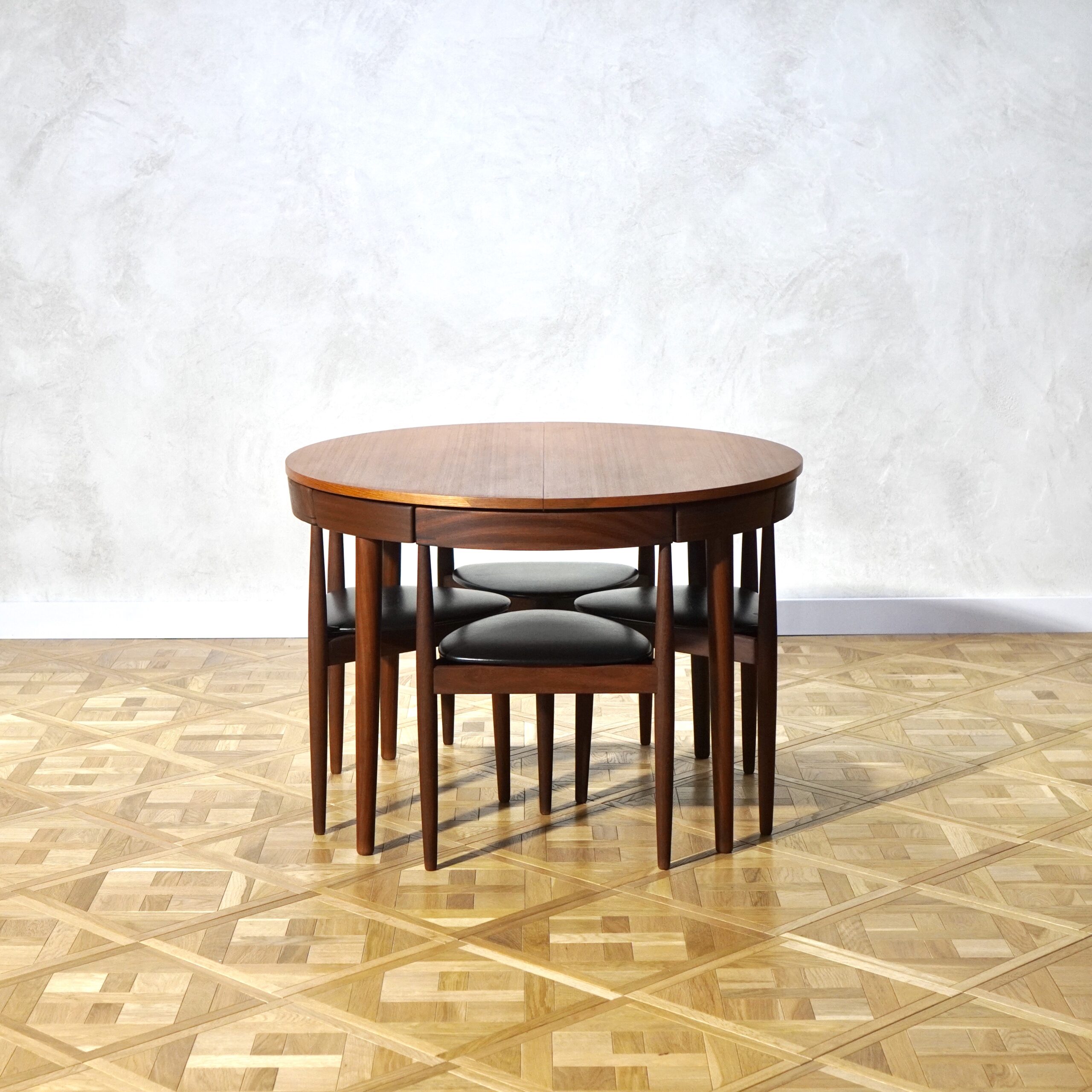 Hans Olsen（オルセン）ダイニングエクステンションテーブル　塗装