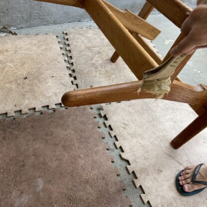Hans J. Wegner（ウェグナー） GE290 High Back 剥離
