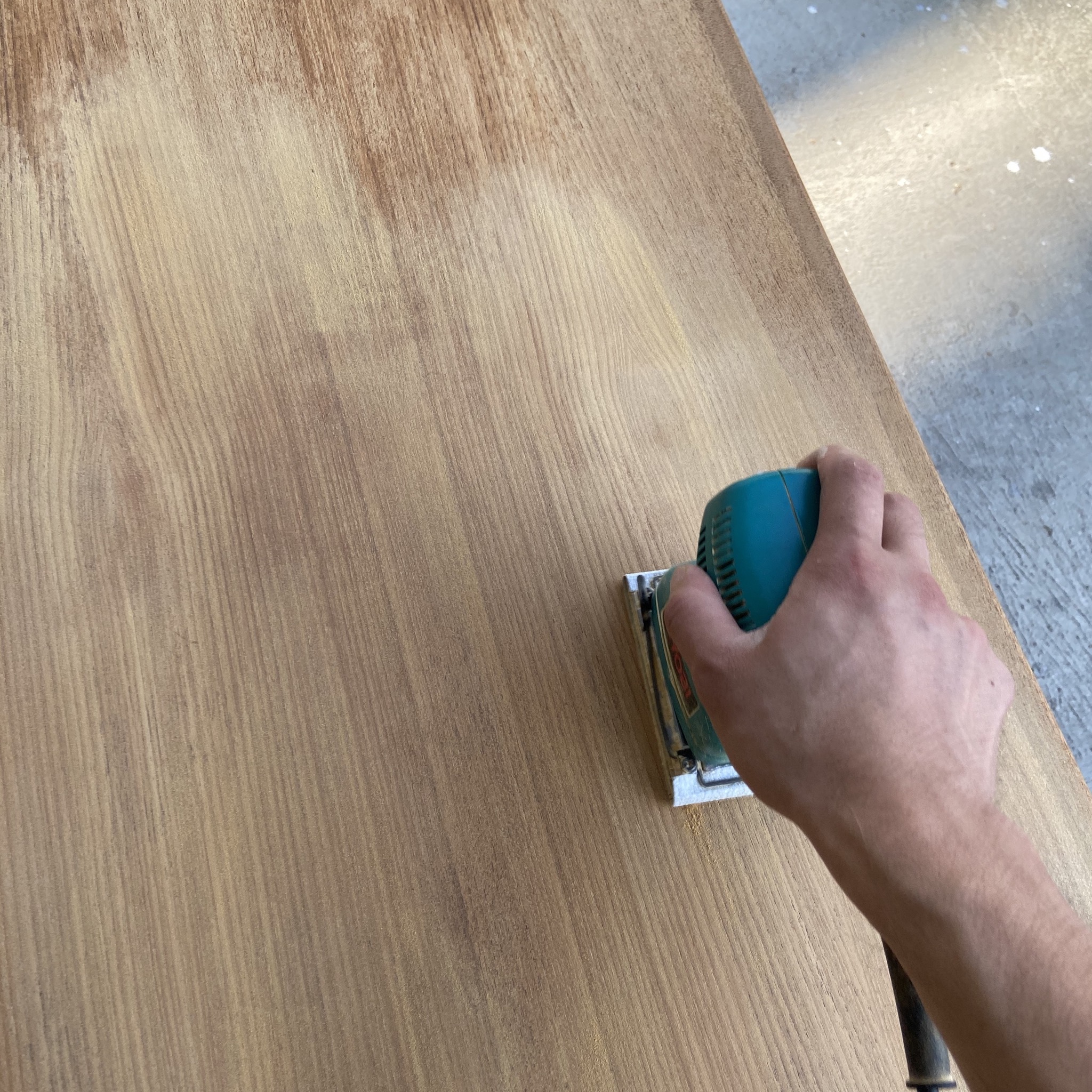 チーク×籐　コーヒーテーブル　サンディング