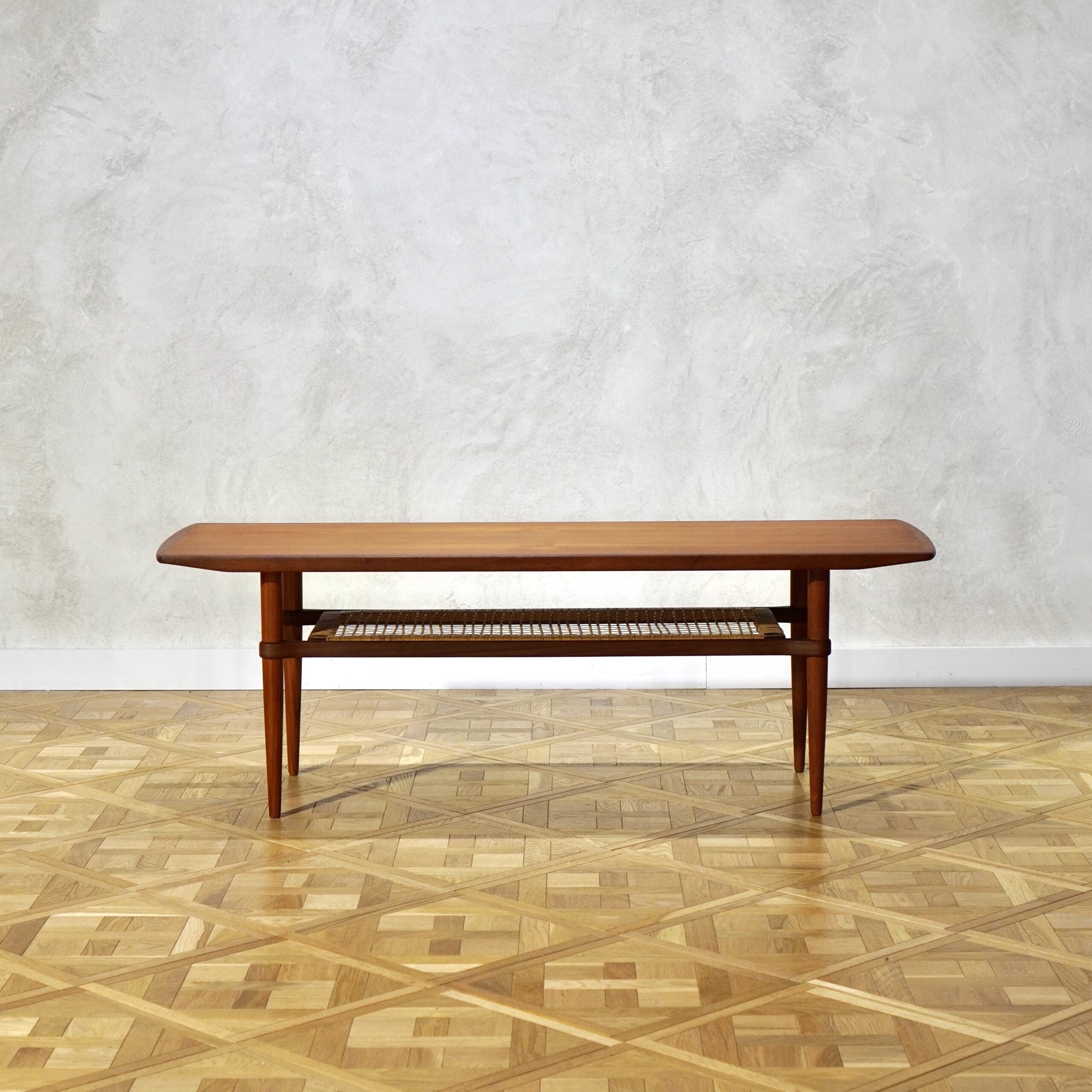 Vintage Coffee Table - MOTO FURNITURE 北欧家具 ウェグナー フィンユール