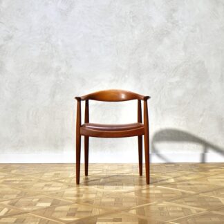 Hans J. Wegner JH 503 Mahogany