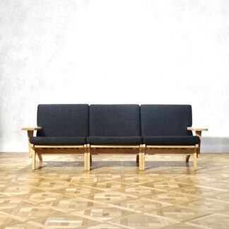 Hans J. Wegner GE370 Oak 3Seater