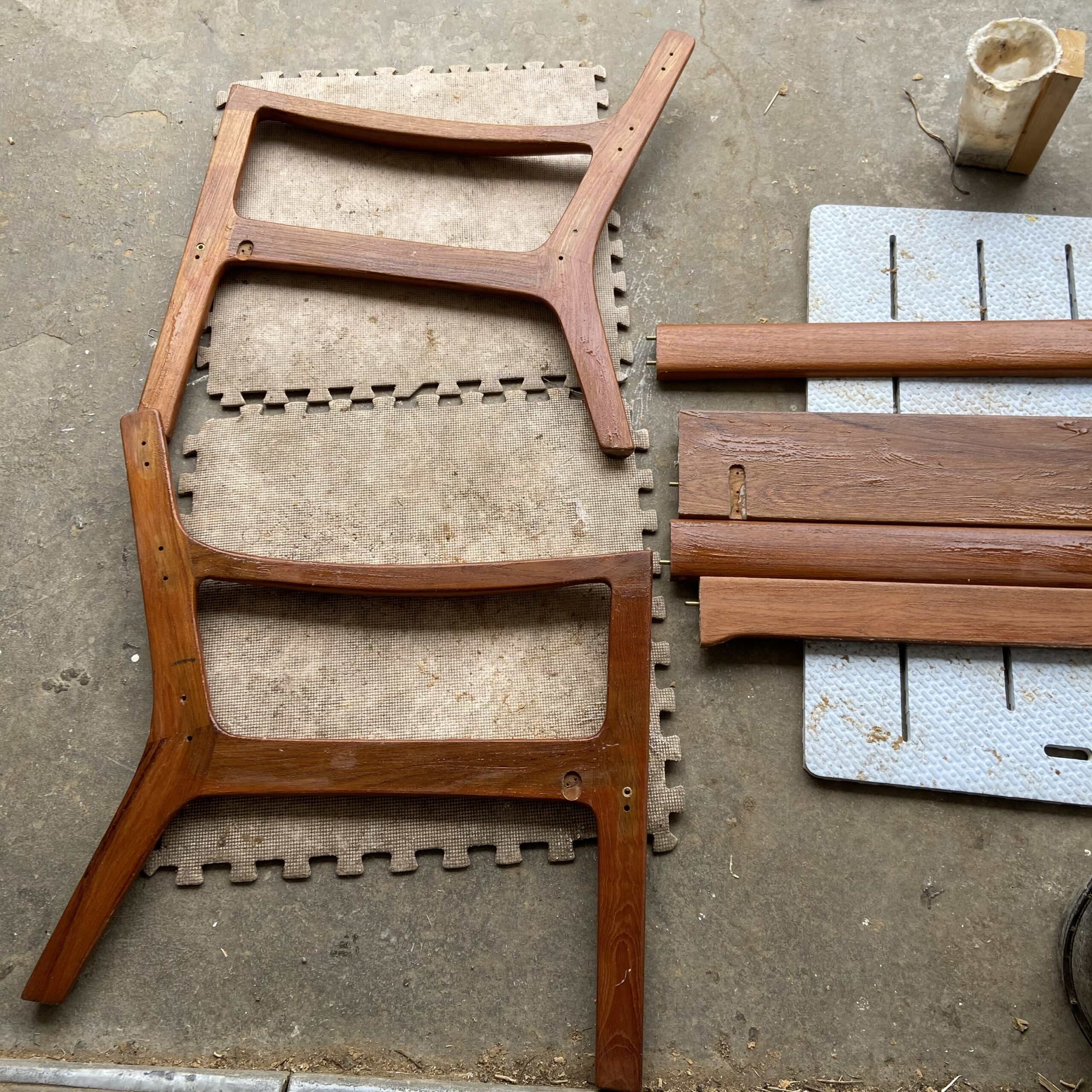 Ole Wanscher(オーレ・ヴァンシャー)sofa 剥離