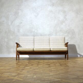 Hans J. Wegner GE240 Sofa Teak Oak