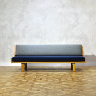 Hans J. Wegner GE258 Daybed Oak