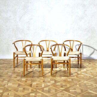 Hans J. Wegner CH24 Y Chair