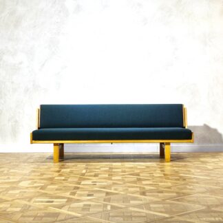 Hans J. Wegner GE258 Daybed Oak