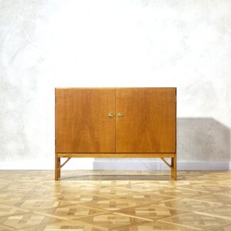 Borge Mogensen Model 232 Cabinet Oak