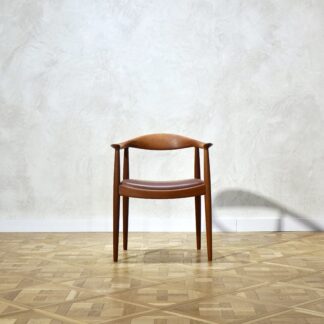 Hans J. Wegner JH 503 Mahogany