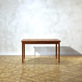 Kai Winding Dining Table Teak