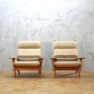 Hans J. Wegner GE375 Oak