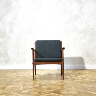 Ole Wanscher PJ112 Mahogany