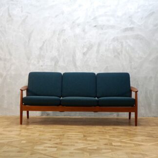 Arne Vodder Sofa Model 165 Teak