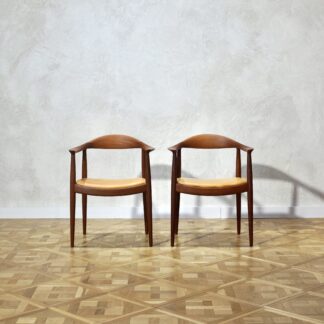 Hans J. Wegner JH 503 Mahogany